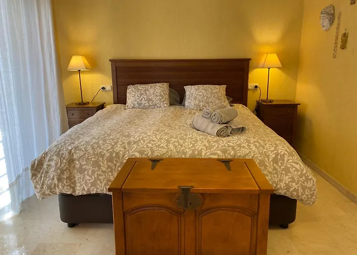 4 Bedroom Apartment Close By Beach In Fuengirola