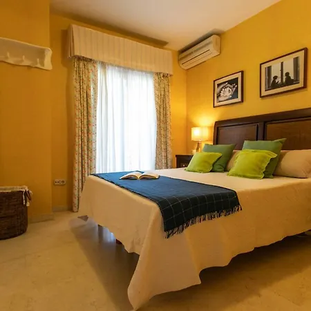 4 Bedroom Apartment Close By Beach In Fuengirola Exterior photo