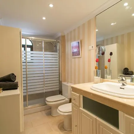 4 Bedroom Apartment Close By Beach In Fuengirola Exterior photo