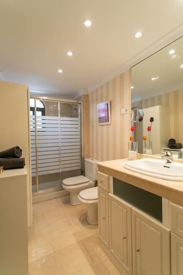 Apartament 4 Bedroom Close By In Fuengirola